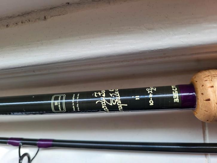 Hardy Favourite Graphite Spinning., Watersport en Boten, Hengelsport | Witvissen, Zo goed als nieuw, Werphengel, Ophalen
