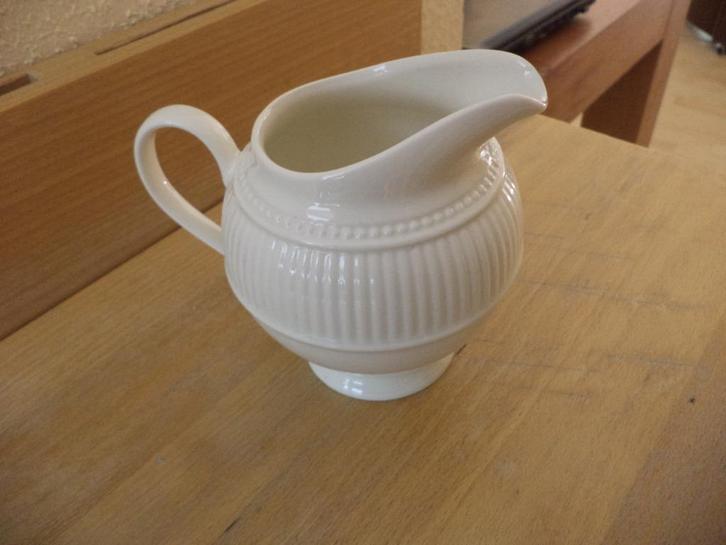 Wedgwood Windsor: melkkannetjes, eierdopjes, ( pap)schaaltje, Huis en Inrichting, Keuken | Servies, Zo goed als nieuw, Overige typen
