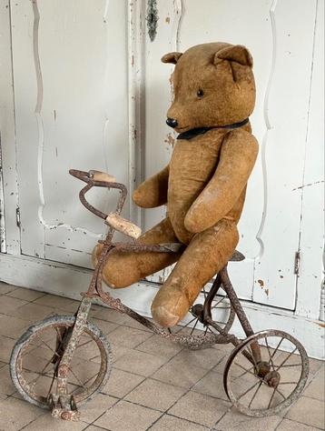 Brocante oud Frans kinder fietsje / driewieler patina beschikbaar voor biedingen