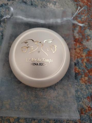 Nieuw Nina Ricci L'Air du Temps zeep 50g gratis verzenden  beschikbaar voor biedingen