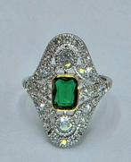 Zilveren Ring met Fonkelende Stenen, Sieraden, Tassen en Uiterlijk, Ringen, Verzenden, ., Zo goed als nieuw, Dame