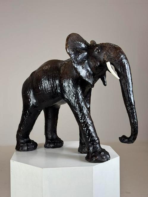 Liberty Olifant Engels antiek leder, Verzamelen, Beelden en Beeldjes, Gebruikt, Dier, Ophalen