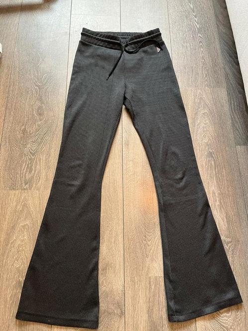 Zgan NoBell antraciet flared broek maat 158-164 / year 13-14, Kinderen en Baby's, Kinderkleding | Maat 158, Zo goed als nieuw