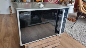 Sharp oven grijs zwart met draaiplateau, magnetron kapot!! beschikbaar voor biedingen