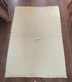 Zachtgroene deken, Huis en Inrichting, Woonaccessoires | Plaids en Woondekens, Ophalen of Verzenden, Zo goed als nieuw