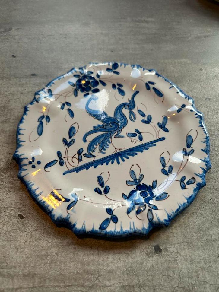 Moustiers bord vogel decoratie Frans stand handgeschilderd, Antiek en Kunst, Antiek | Wandborden en Tegels, Ophalen of Verzenden