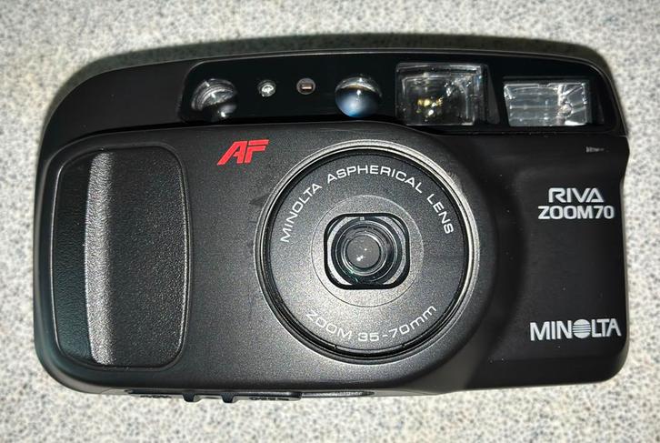 Minolta Riva Zoom 70 Compacte Analoge Point & Shoot Camera, Audio, Tv en Foto, Fotocamera's Analoog, Zo goed als nieuw, Compact