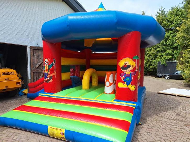 Springkussen Multifun Carrousel & Multiplay Krokodil te huur, Hobby en Vrije tijd, Feestartikelen | Verhuur, Gebruikt, Verjaardag