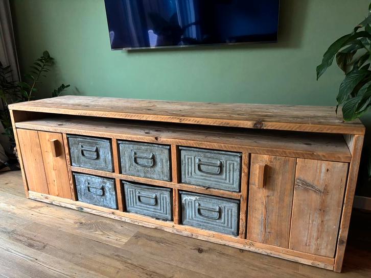 Tv-meubel steigerhout en 6 metalen bakken, Huis en Inrichting, Kasten | Televisiemeubels, Gebruikt, Minder dan 100 cm, 150 tot 200 cm