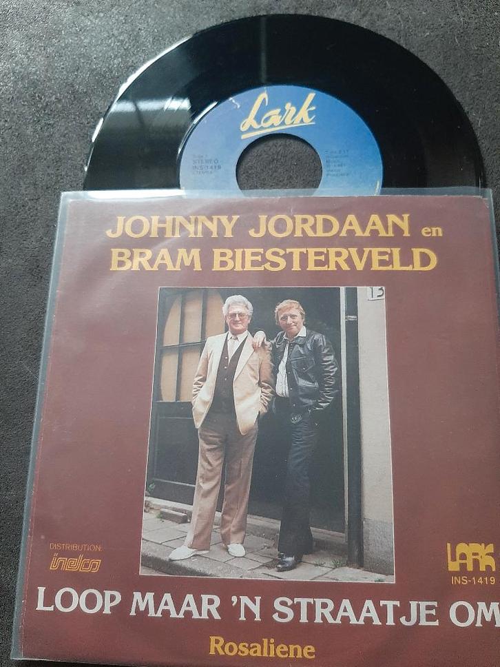 JOHNNY JORDAAN/BRAM BIESTERVELD - LOOP MAAR N STRAATJE OM, Cd's en Dvd's, Vinyl Singles, Zo goed als nieuw, Single, Nederlandstalig