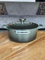 Le Creuset gietijzeren braadpan 24 cm – Thyme, Ophalen of Verzenden, Nieuw, Gietijzer, Koekenpan of Braadpan