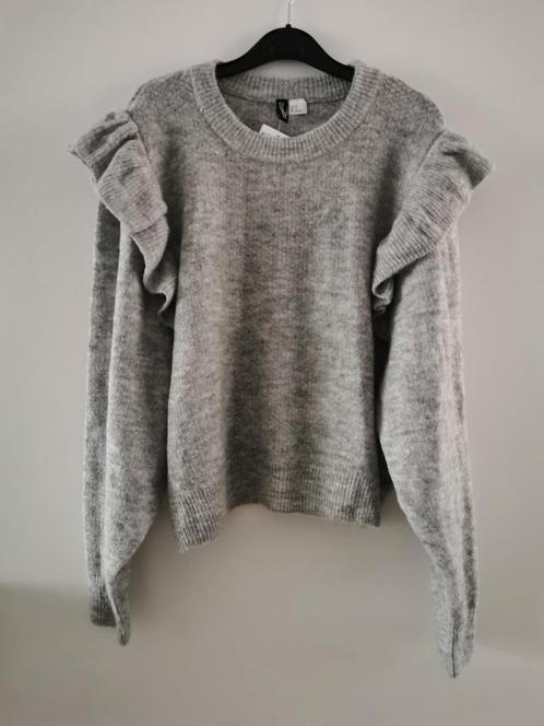 H&M zachte trui met volants mt. M, Kleding | Dames, Truien en Vesten, Nieuw, Maat 38/40 (M), Grijs, Verzenden