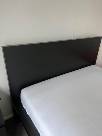 Ikea MALM bedframe zwart 140 x 200 - afbeelding 5