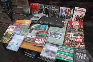 + Groot Lot Diverse Wo2 Boeken 31 Stuks + beschikbaar voor biedingen