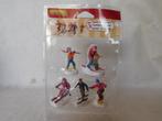 Lemax 92357 Winter Fun Figurines  2B, Ophalen of Verzenden, Zo goed als nieuw