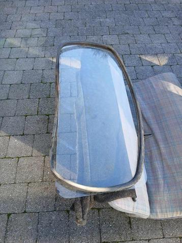 citroen dyane voorruit met rubbe citroen  2pk ruiten  beschikbaar voor biedingen