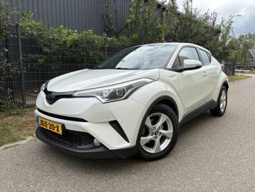 Toyota C-HR 1.8 Hybrid Style / AUTOMAAT / NAVI / CRUISE / 15 beschikbaar voor biedingen