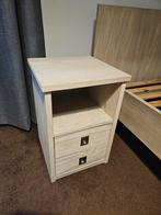Houten Nachtkastje met 2 Lades, Ophalen, Gebruikt, Minder dan 45 cm, 55 tot 70 cm