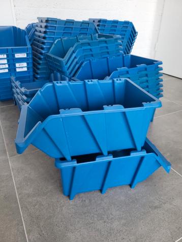 Stapelbare an nestbare magazijn bakken 36x22x15cm beschikbaar voor biedingen