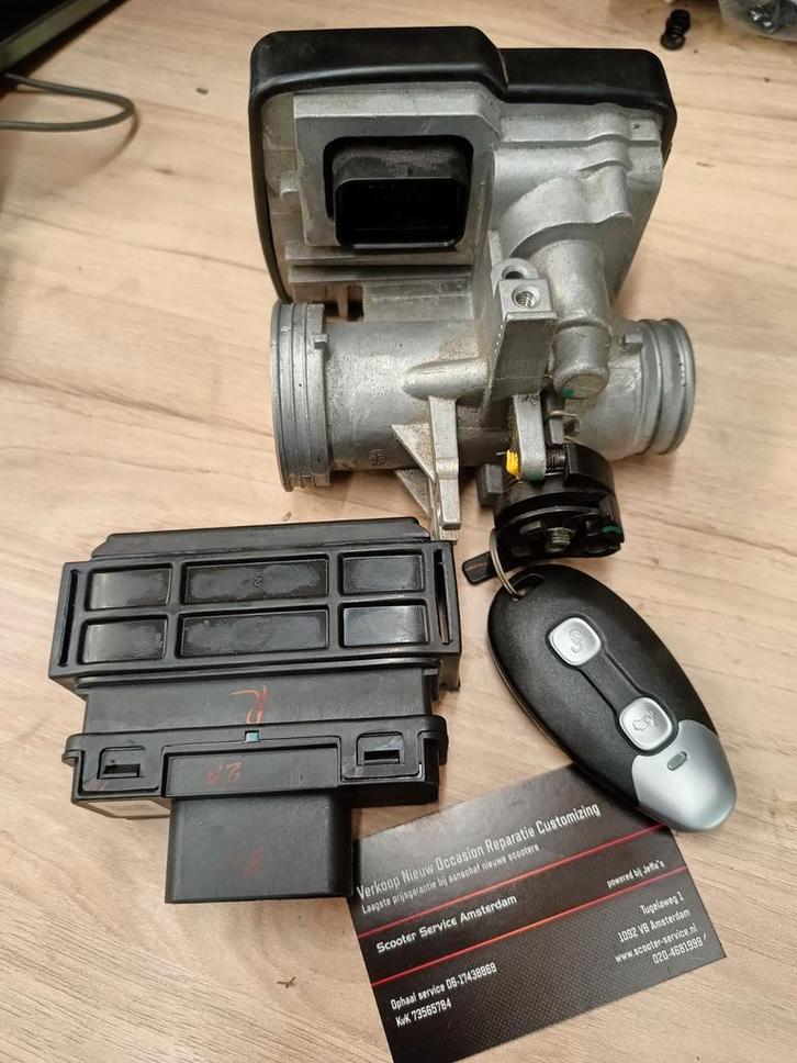 Vespa Sprint 125 gts 300 Piaggio mp3 sleutel kwijt keyless, Motoren, Onderdelen | Merk-onafhankelijk, Nieuw, Ophalen of Verzenden