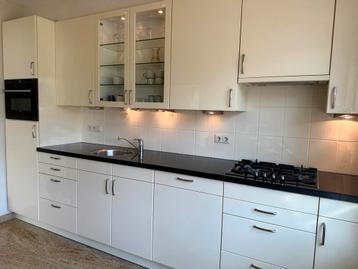 Siematic Keuken met Siemens Apparatuur 3 meter breed beschikbaar voor biedingen