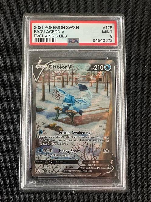 Glaceon V 175/203 - Evolving Skies - PSA 9 - Pokemon, Hobby en Vrije tijd, Verzamelkaartspellen | Pokémon, Zo goed als nieuw, Losse kaart