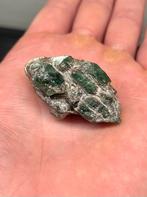 Ruwe smaragd in matrix – Zambia – 25 gram, Ophalen of Verzenden