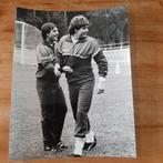 Persfoto NL elftal Edo Ophof met Joop Hiele, Ophalen of Verzenden, Overige binnenlandse clubs, Poster, Plaatje of Sticker