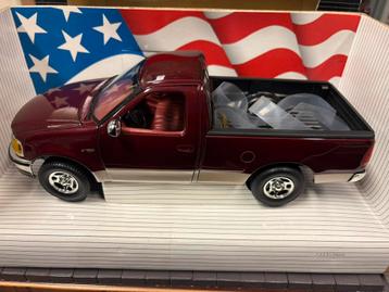 1:18 Ertl Ford F150 XLT beschikbaar voor biedingen