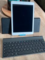 Draadloos Logitech Bluetooth toetsenbord compact, Opvouwbaar, Ophalen of Verzenden, Zo goed als nieuw, Draadloos
