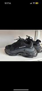 Balenciaga triple s maat 39, Kleding | Heren, Schoenen, Ophalen of Verzenden, Zo goed als nieuw, Zwart