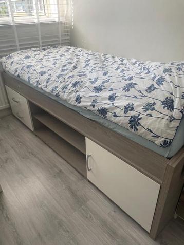Bed met opbergruimte 90x200 – inclusief lattenbodem
