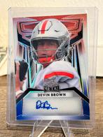 Devin Brown 2023 Leaf Metal Autograph /4 #PA-DB1 Red White, Hobby en Vrije tijd, Ophalen of Verzenden, Nieuw, Plaatje