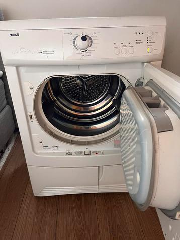 Zanussi wasmachine & droger beschikbaar voor biedingen