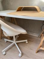 Bureau en bureaustoel! Incl. Monitorhouder, Huis en Inrichting, Bureaus, Ophalen of Verzenden, Zo goed als nieuw