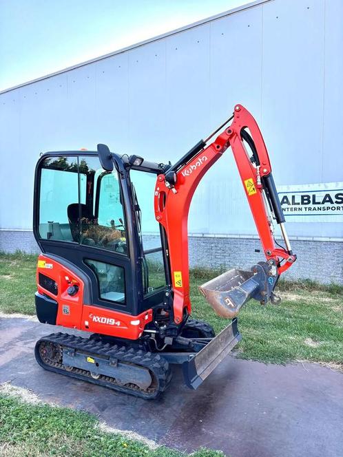 Kubota KX019-4 graafmachine cabine CW05 2022 met 895 uur!, Zakelijke goederen, Machines en Bouw | Kranen en Graafmachines, Graafmachine
