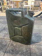 Metalen legergroen militaire Jerrycan 1967, Verzamelen, Militaria | Algemeen, Ophalen of Verzenden, Landmacht, Nederland