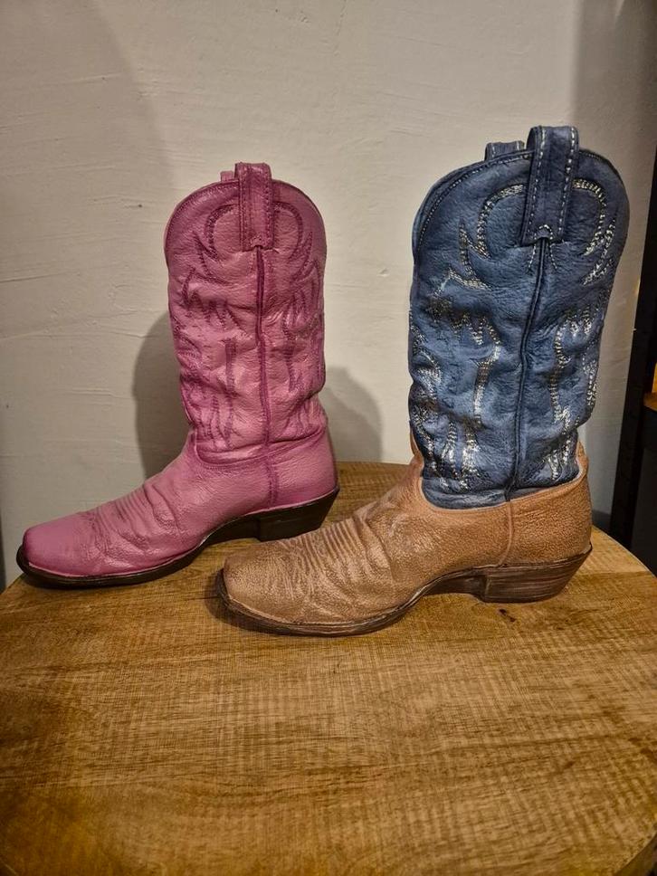 Roze of blauw Cowboylaars Vaas - 28cm, Huis en Inrichting, Woonaccessoires | Vazen, Nieuw, Minder dan 50 cm, Ophalen of Verzenden