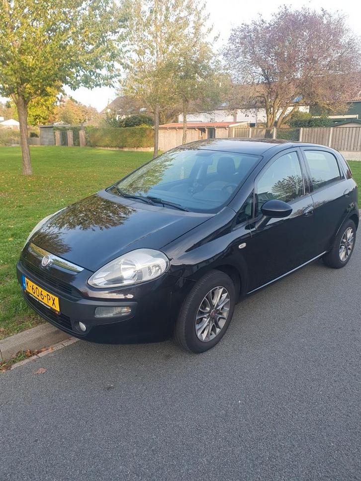 Fiat Punto 1.4 5DR 2010 Zwart, Auto's, Fiat, Particulier, Punto, Benzine, B, Hatchback, Handgeschakeld, Geïmporteerd, Zwart, Zwart