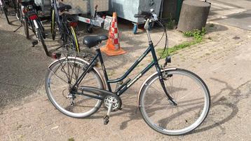 Batavus Navajo damesfiets 21 versn netjes en goed beschikbaar voor biedingen