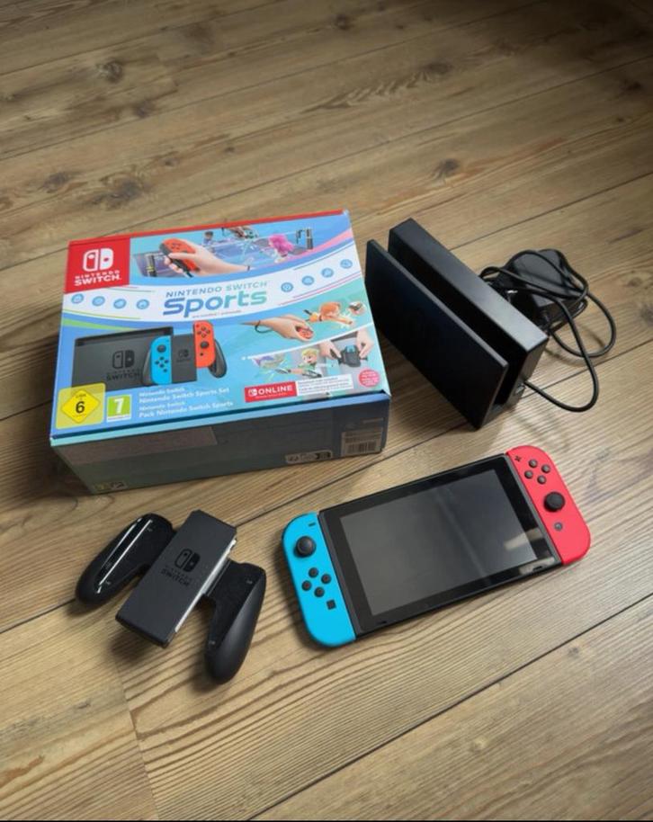 Nintendo Switch console Sports bundel, Spelcomputers en Games, Spelcomputers | Nintendo Switch, Zo goed als nieuw, Switch Original