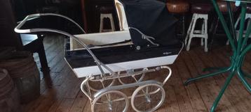 VINTAGE KINDERWAGEN CALYPSO. beschikbaar voor biedingen