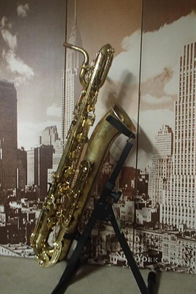 Yamaha YBS-61 Baritonsaxofoon Purple Logo, Muziek en Instrumenten, Blaasinstrumenten | Saxofoons, Gebruikt, Bariton, Met koffer