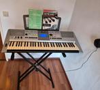 Yamaha PSR E413 keyboard met statief en boek, Ophalen, Gebruikt, 61 toetsen, Yamaha