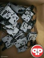 Audi A3 8Y Slotmechaniek Motorkap  8Y0823509A, Auto-onderdelen