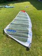 Surfzeil 7.8 Neil pride RX2 race *zeer netjes*, Watersport en Boten, 7 m² of meer, Minder dan 250 cm, Ophalen of Verzenden, Zeil