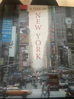 4 cd box boek earbook a day in new york, Ophalen of Verzenden, Zo goed als nieuw, Overige typen