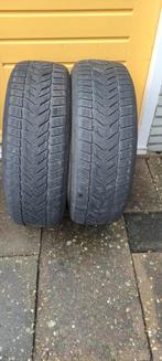 2 banden Vredestein Wintrac Xtreme S 215/60/R17, Ophalen of Verzenden, Gebruikt