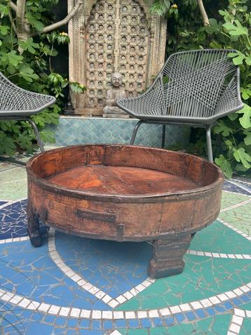 Indiase oude chakki tafel india hout met metaal salontafel beschikbaar voor biedingen