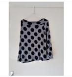 rok/grijs/blauwe bollen met elastiekenband/maat 36, Kleding | Dames, Rokken, Overige kleuren, Ophalen of Verzenden, Knielengte